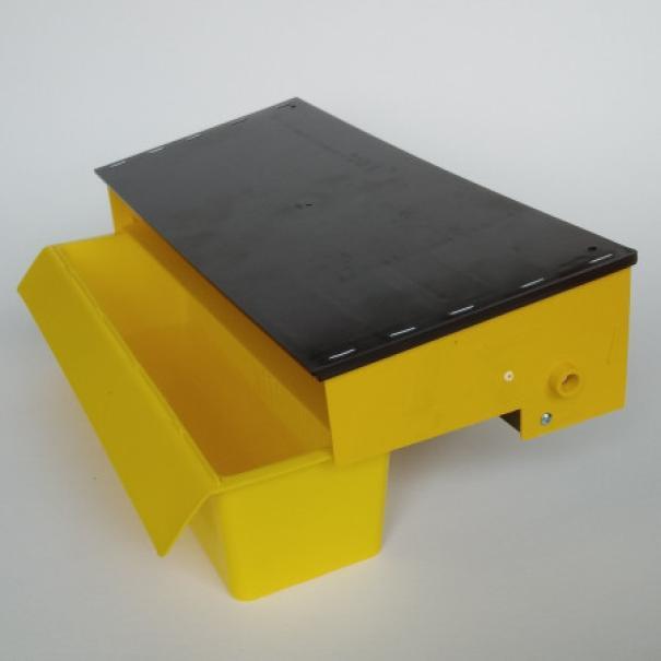 Dettaglio trappola polline esterna per arnia con cassettino removibile